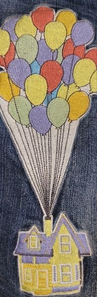 Torrid Pixar UP Bermuda Shorts! Sz 20 tooooooo big for me - Picture 3 of 5